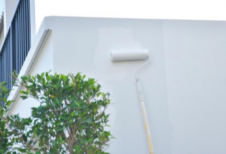 Peinture de fa&ccedil;ade &agrave; Serre-les-Sapins : conseils d'experts